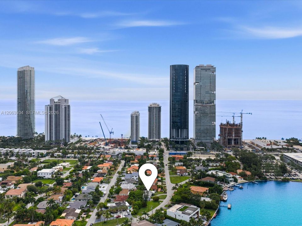 For Sale: $4,995,000 (3 beds, 2 baths, 1784 Square Feet)
