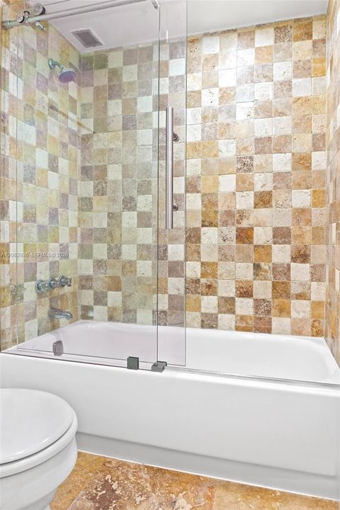 Active With Contract: $187,000 (2 beds, 2 baths, 1050 Square Feet)