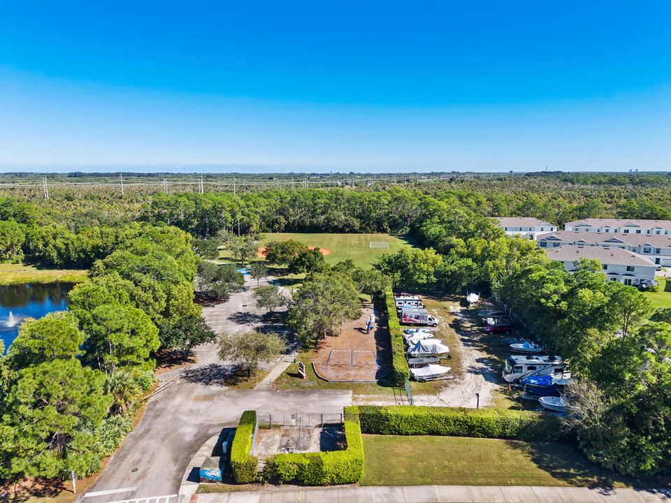 43_rv&boat parking
