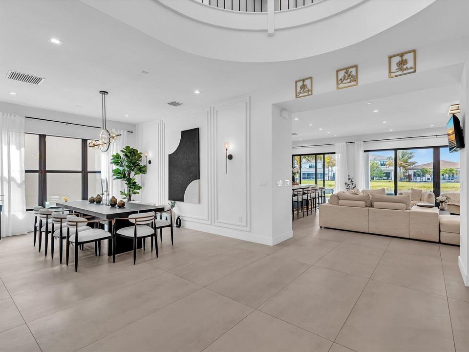 Formal Dining