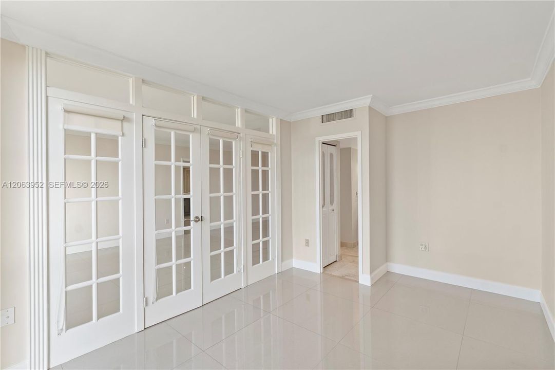 For Rent: $2,700 (2 beds, 2 baths, 996 Square Feet)