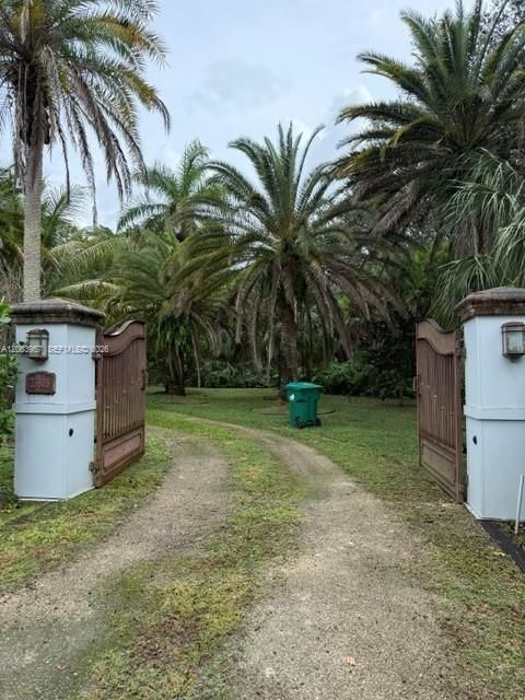 En Venta: $1,399,999 (3 camas, 3 baños, 1920 Pies cuadrados)