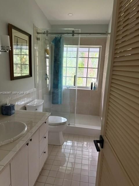 En Venta: $1,399,999 (3 camas, 3 baños, 1920 Pies cuadrados)
