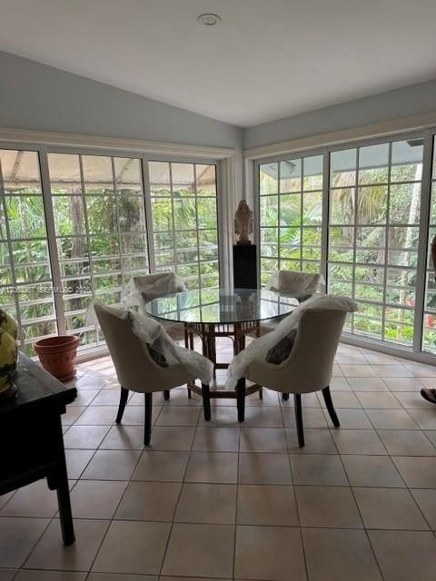 En Venta: $1,399,999 (3 camas, 3 baños, 1920 Pies cuadrados)