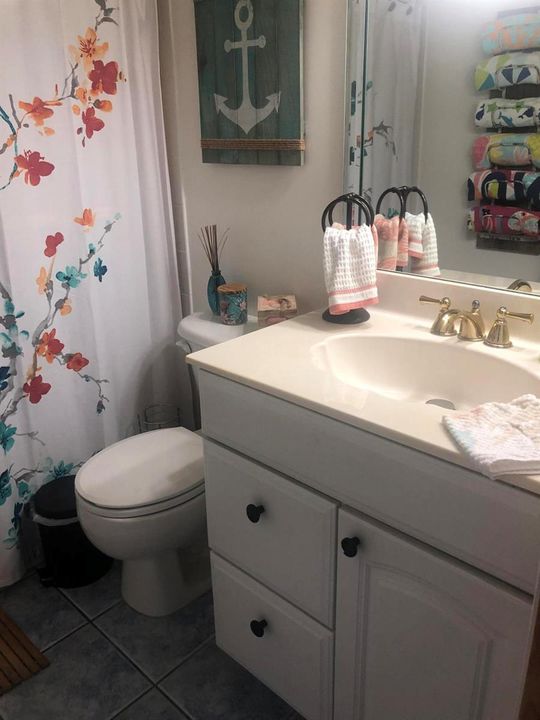 SECOND BATHROOM APTO