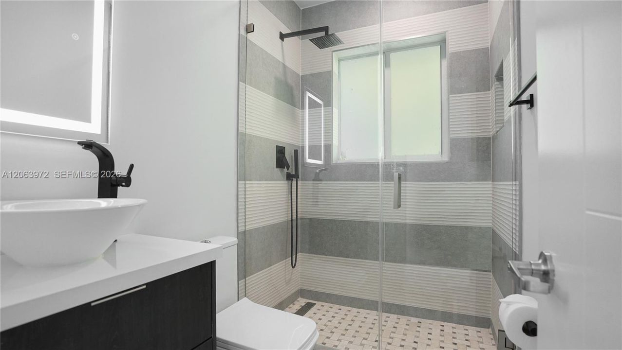 For Rent: $16,000 (3 beds, 2 baths, 2194 Square Feet)