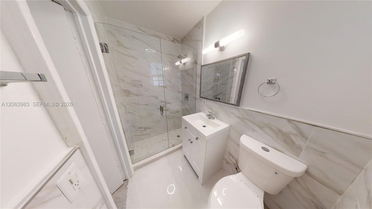 En Renta: $4,950 (3 camas, 2 baños, 1146 Pies cuadrados)