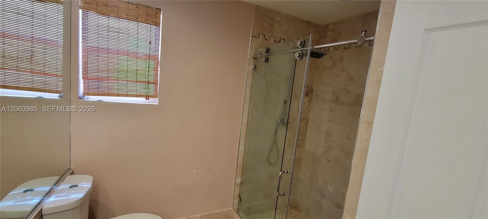 En Venta: $695,000 (4 camas, 3 baños, 2934 Pies cuadrados)