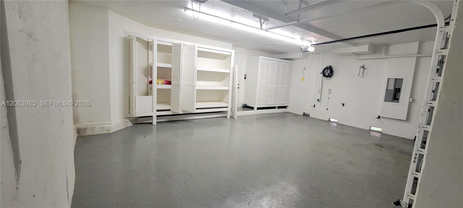 En Venta: $695,000 (4 camas, 3 baños, 2934 Pies cuadrados)
