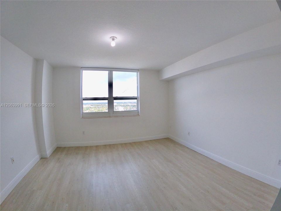 For Rent: $3,400 (2 beds, 2 baths, 1200 Square Feet)