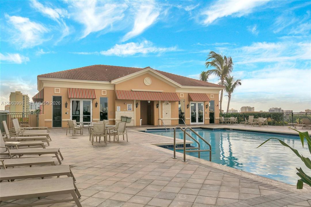 For Rent: $3,400 (2 beds, 2 baths, 1200 Square Feet)