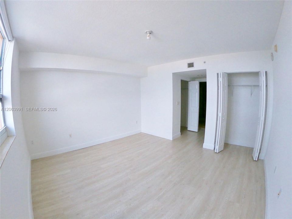 For Rent: $3,400 (2 beds, 2 baths, 1200 Square Feet)