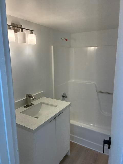 Pla Guest bath
