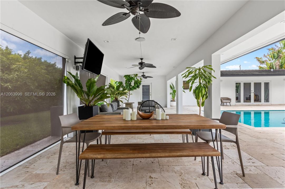 For Sale: $2,200,000 (4 beds, 3 baths, 2384 Square Feet)