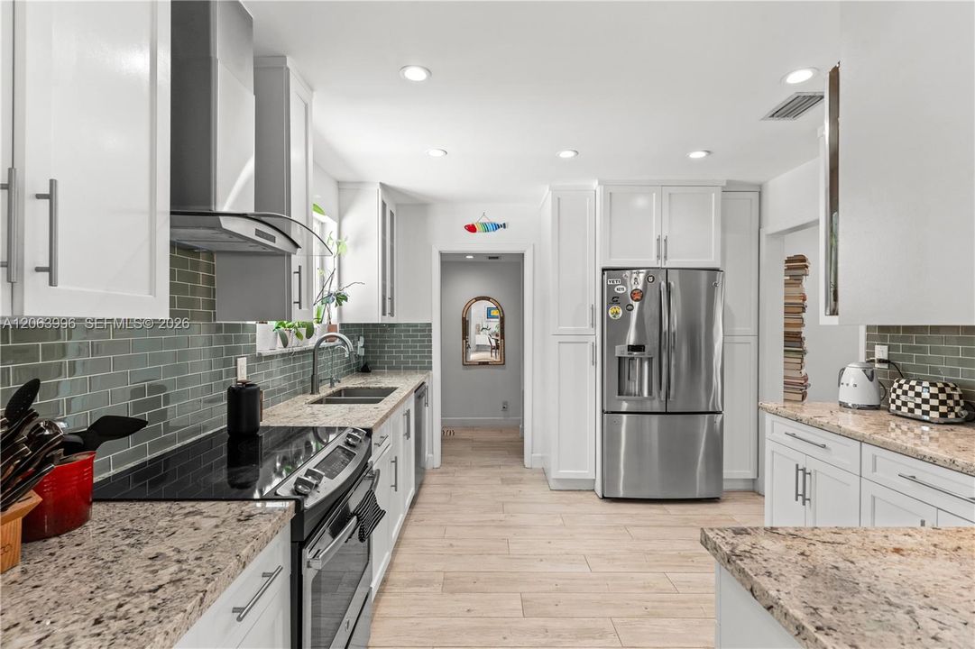 For Sale: $2,200,000 (4 beds, 3 baths, 2384 Square Feet)