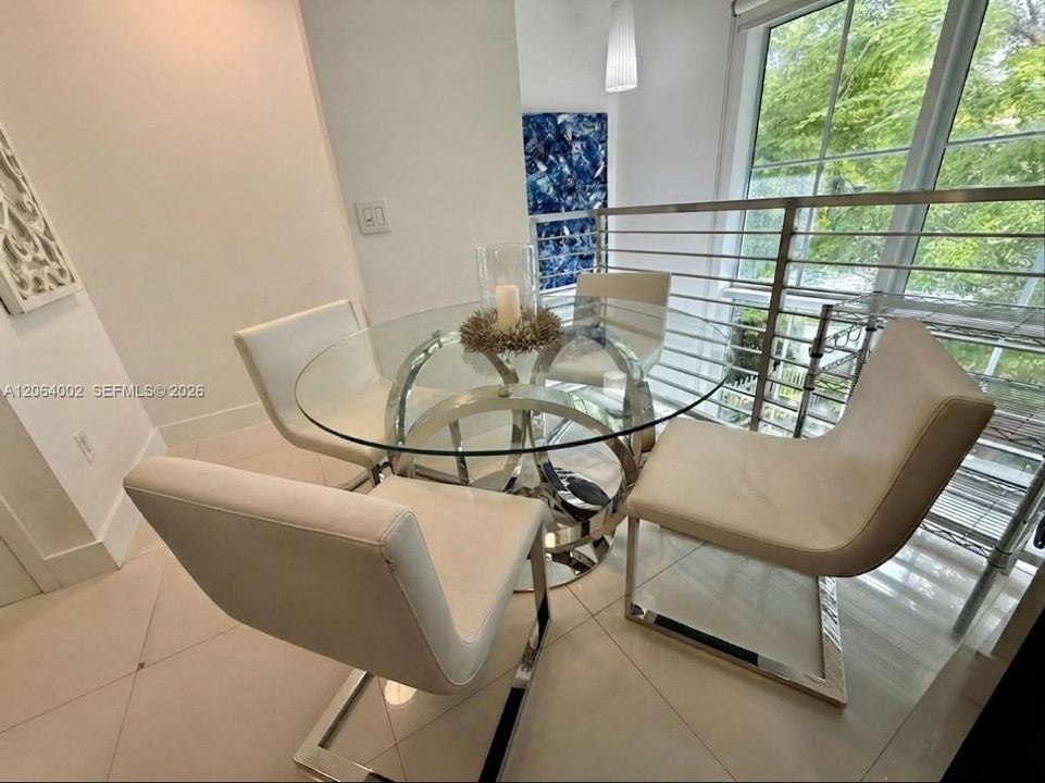 Active With Contract: $5,000 (2 beds, 2 baths, 971 Square Feet)