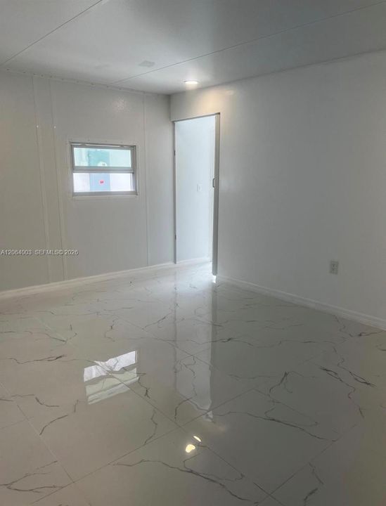 For Rent: $1,500 (1 beds, 1 baths, 1066 Square Feet)