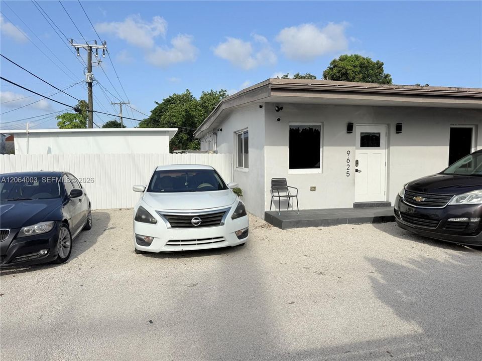 For Rent: $1,500 (1 beds, 1 baths, 1066 Square Feet)