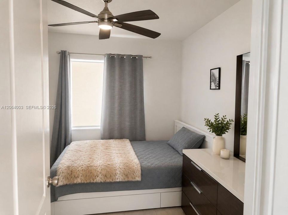 For Rent: $1,400 (1 beds, 1 baths, 1066 Square Feet)