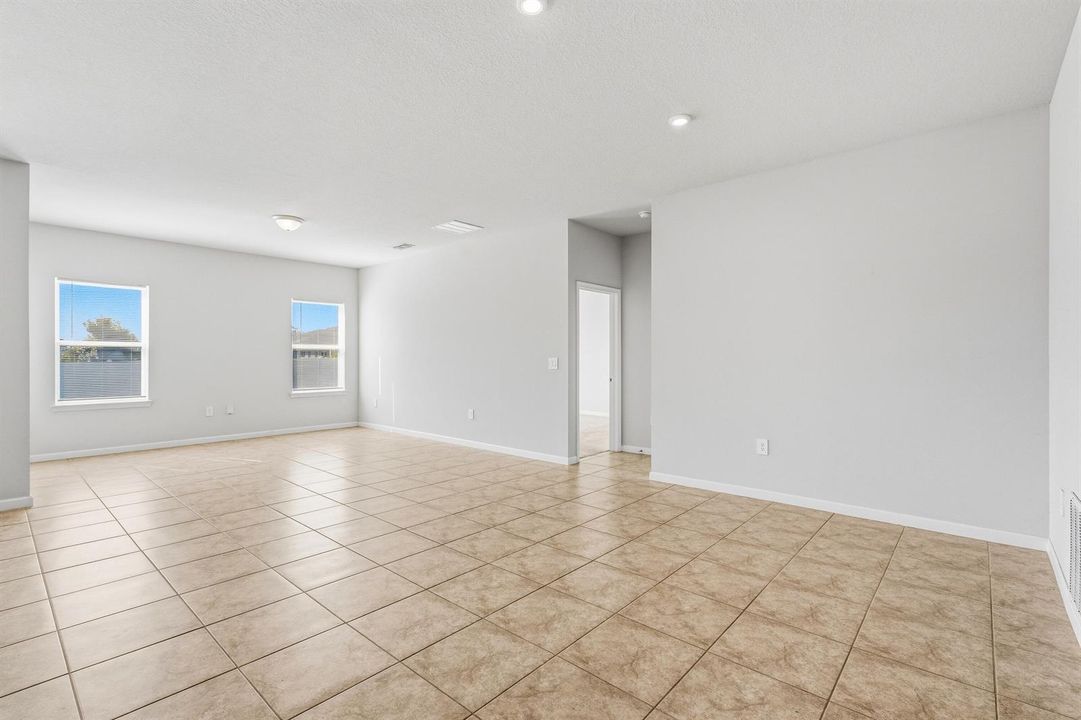 Living dining