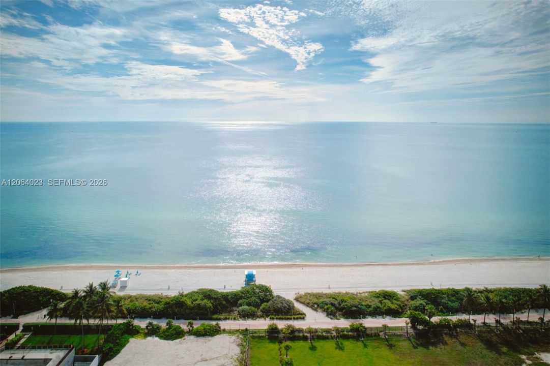 Active With Contract: $3,400 (2 beds, 2 baths, 1022 Square Feet)