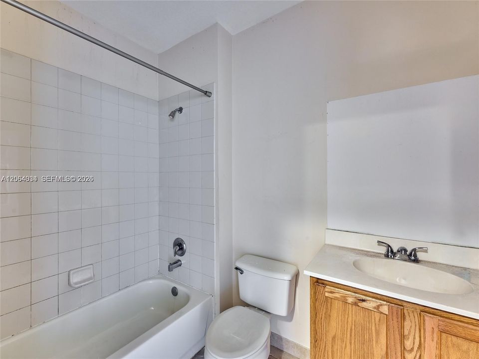 For Sale: $460,000 (3 beds, 2 baths, 1739 Square Feet)