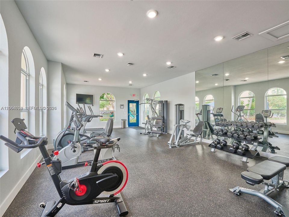 For Sale: $460,000 (3 beds, 2 baths, 1739 Square Feet)