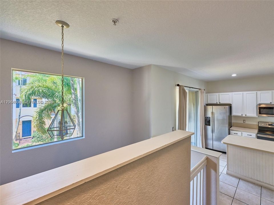 For Sale: $460,000 (3 beds, 2 baths, 1739 Square Feet)