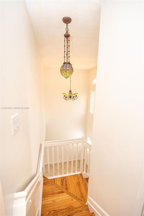 For Sale: $485,000 (3 beds, 2 baths, 1804 Square Feet)