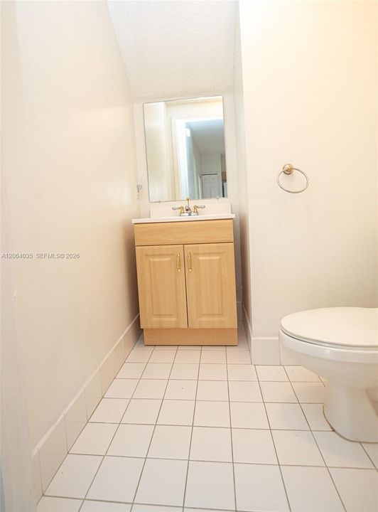 For Sale: $485,000 (3 beds, 2 baths, 1804 Square Feet)