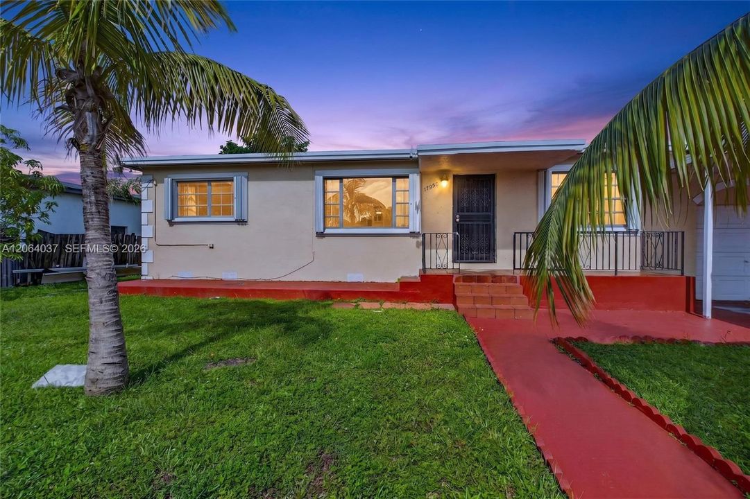 For Sale: $529,000 (4 beds, 3 baths, 1459 Square Feet)
