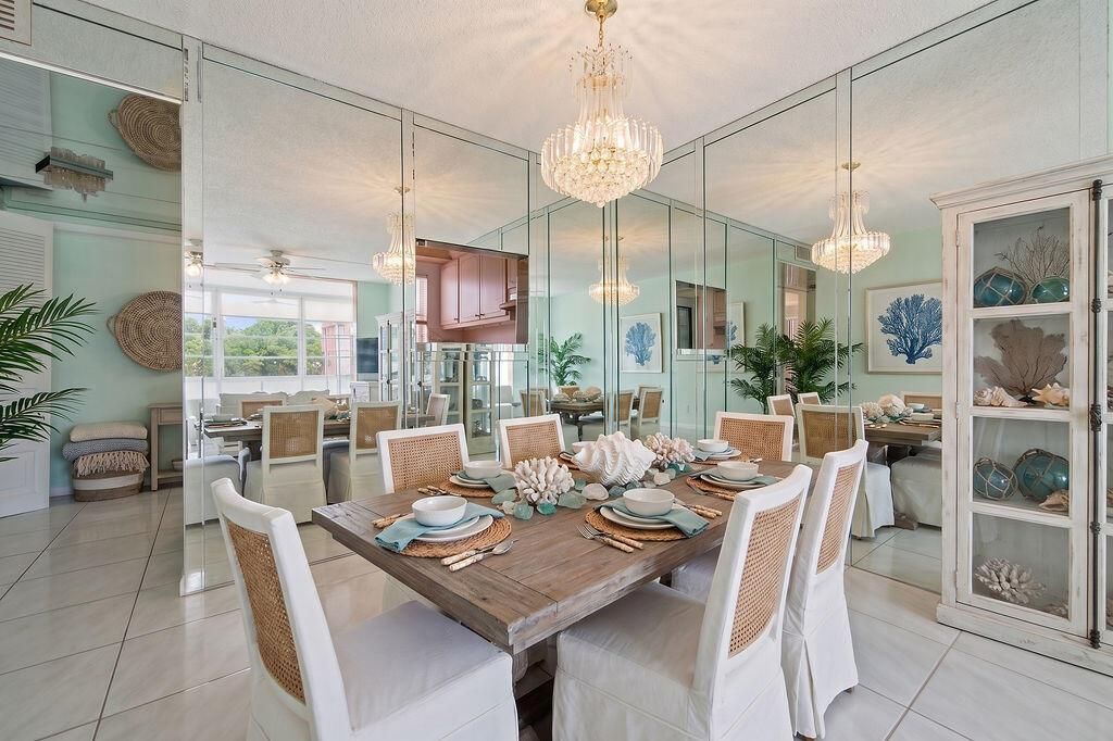 diningroomstaged