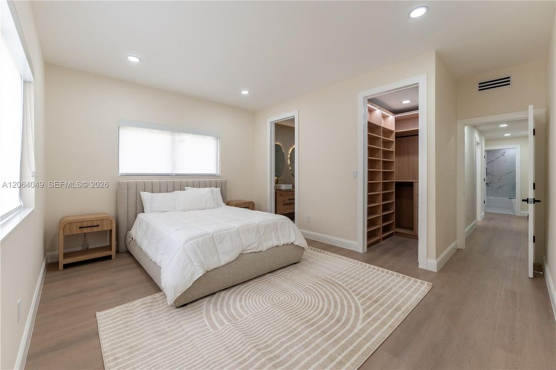 For Rent: $13,500 (3 beds, 2 baths, 1551 Square Feet)