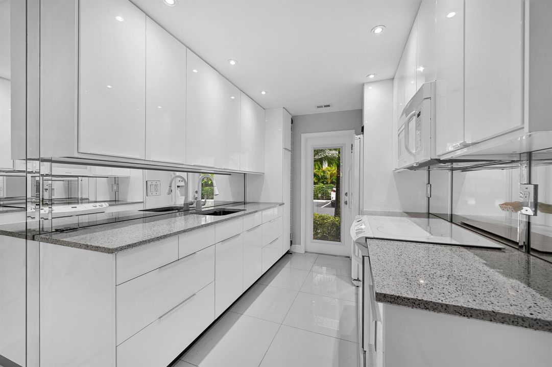 2600 Diana Drive #121 00008