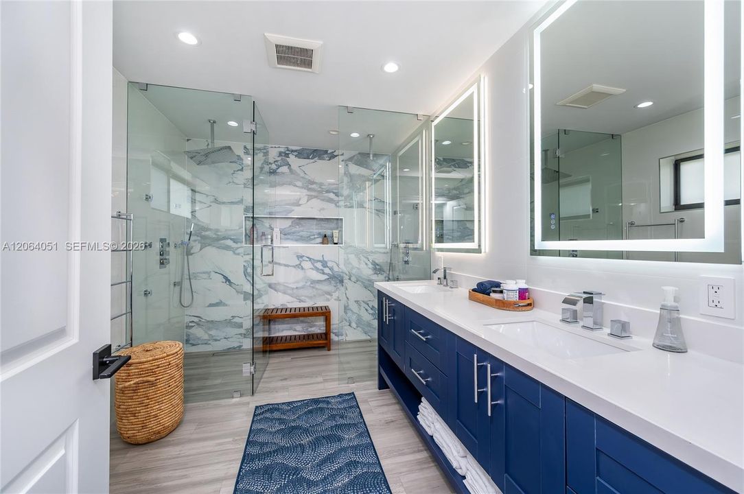 For Sale: $1,998,000 (3 beds, 3 baths, 2002 Square Feet)