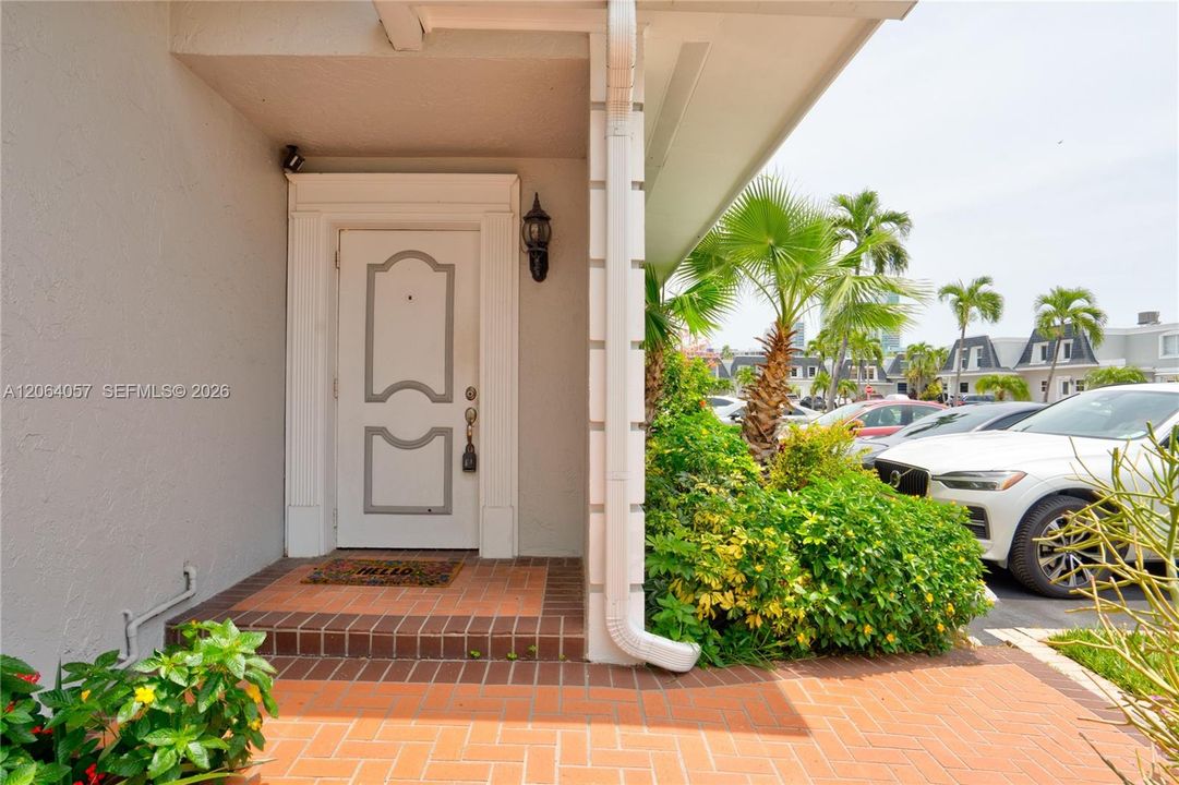 For Sale: $599,000 (3 beds, 2 baths, 2083 Square Feet)