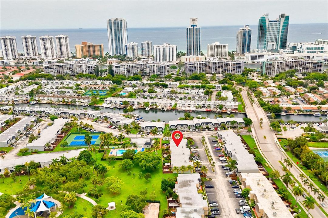 For Sale: $599,000 (3 beds, 2 baths, 2083 Square Feet)