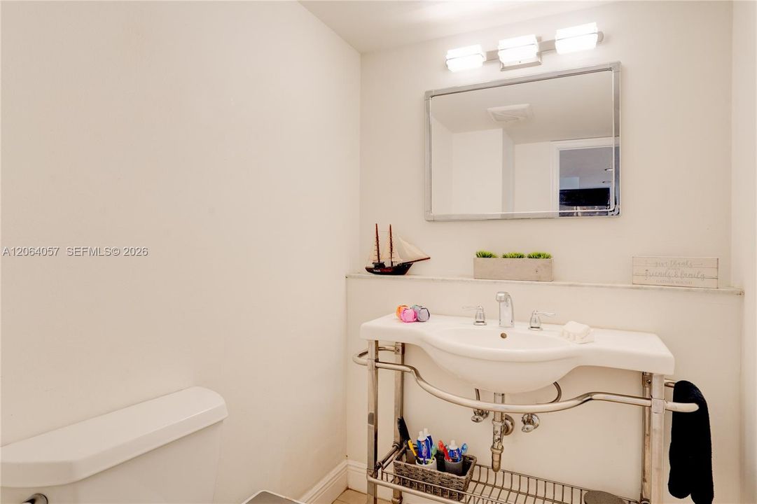 For Sale: $599,000 (3 beds, 2 baths, 2083 Square Feet)
