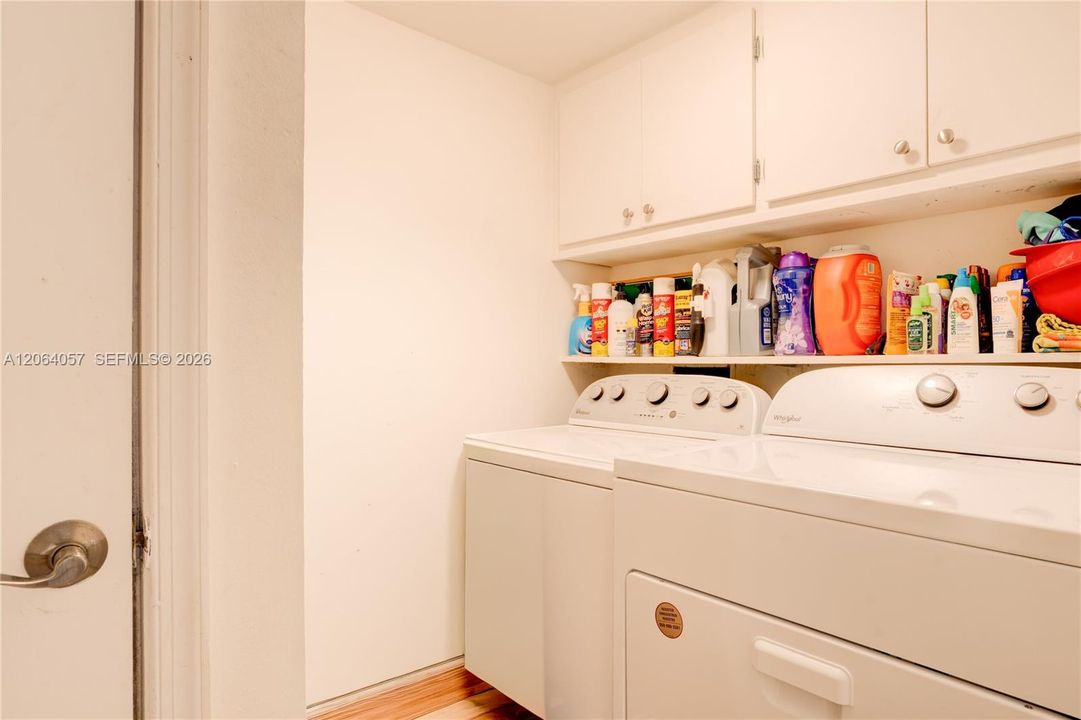 For Sale: $599,000 (3 beds, 2 baths, 2083 Square Feet)