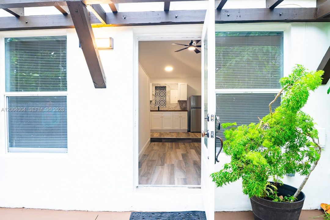 For Sale: $1,590,000 (4 beds, 4 baths, 1845 Square Feet)