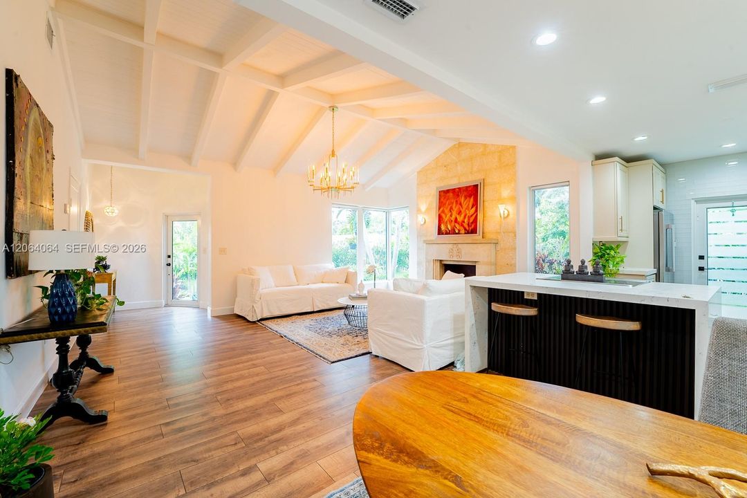 For Sale: $1,590,000 (4 beds, 4 baths, 1845 Square Feet)