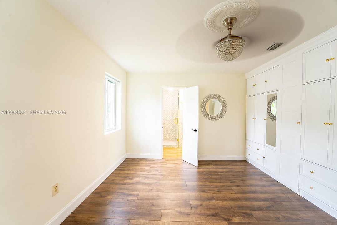 For Sale: $1,590,000 (4 beds, 4 baths, 1845 Square Feet)