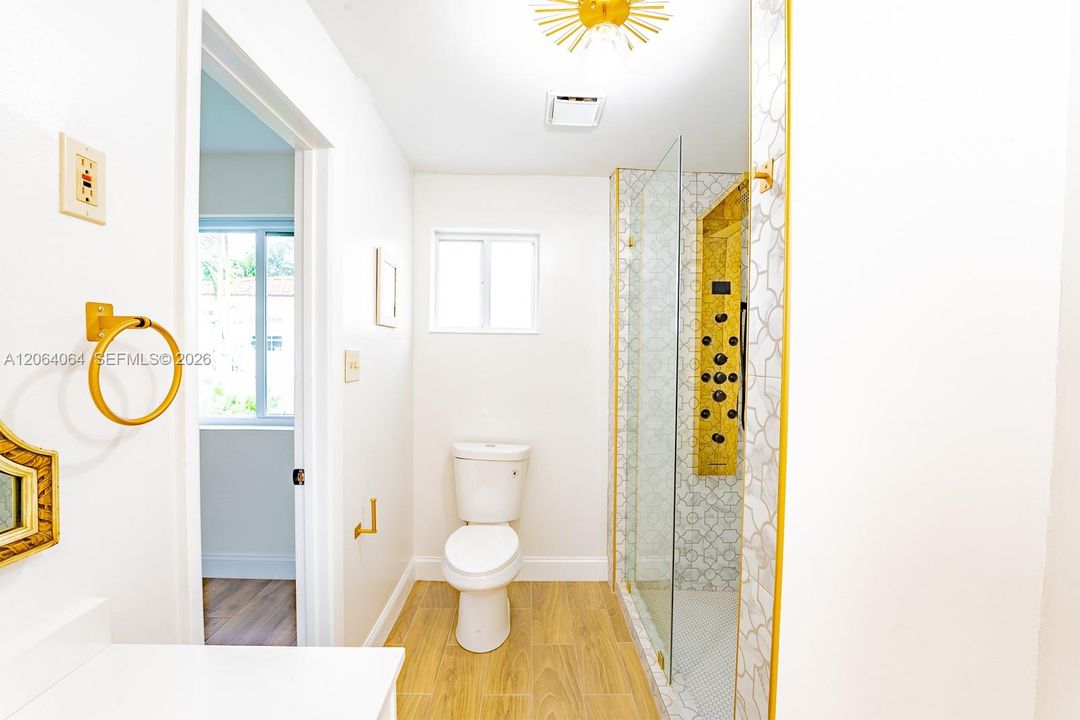 For Sale: $1,590,000 (4 beds, 4 baths, 1845 Square Feet)