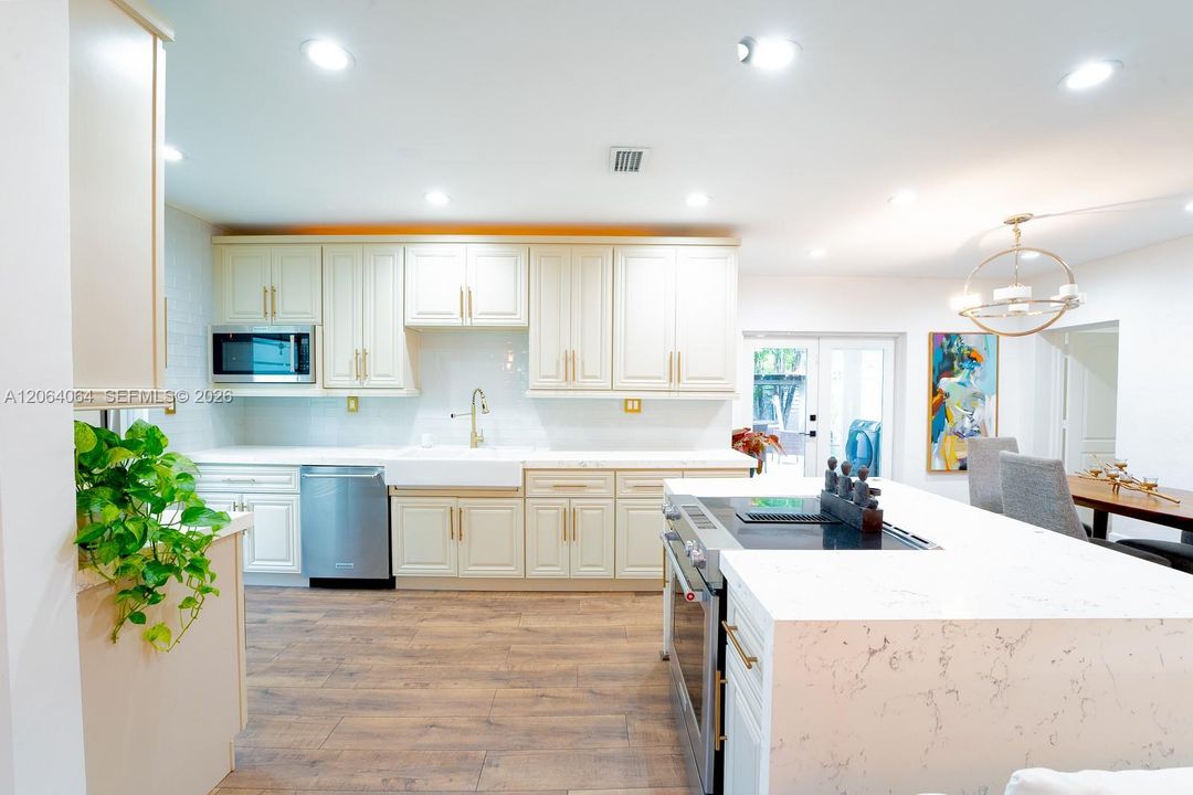 For Sale: $1,590,000 (4 beds, 4 baths, 1845 Square Feet)