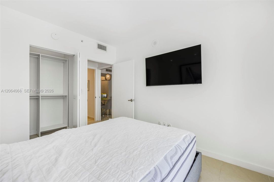 En Venta: $699,000 (1 camas, 1 baños, 683 Pies cuadrados)