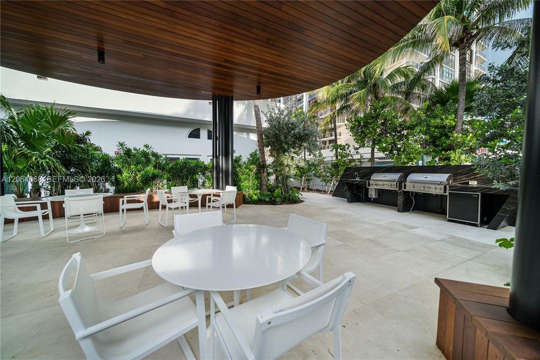 En Venta: $699,000 (1 camas, 1 baños, 683 Pies cuadrados)