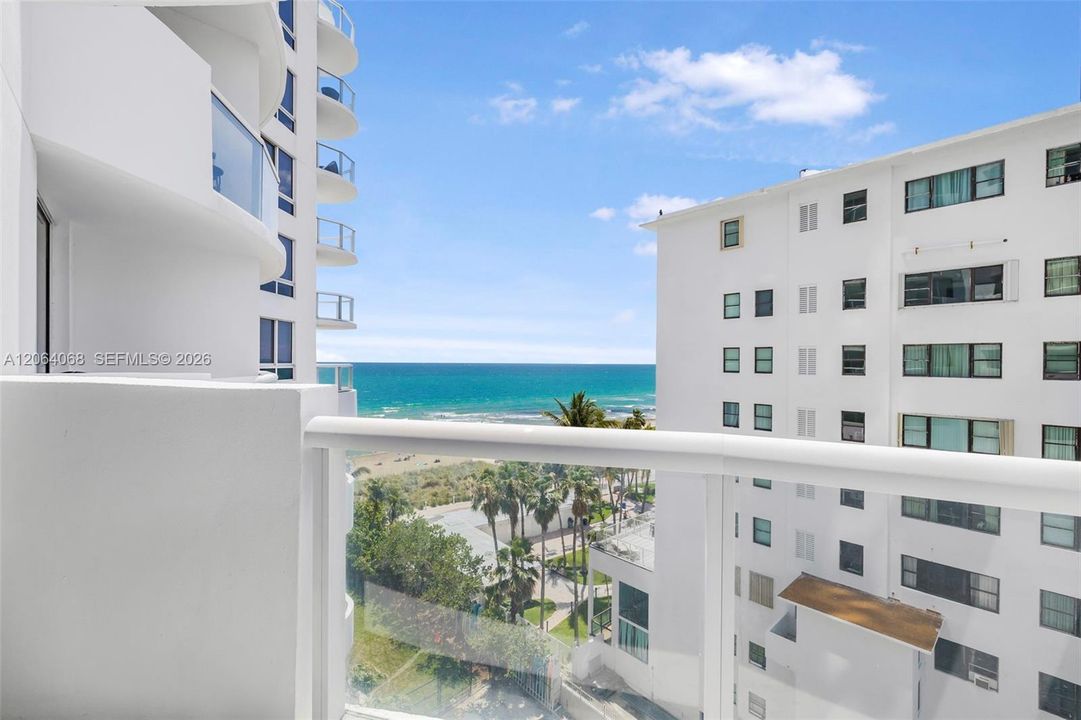 En Venta: $699,000 (1 camas, 1 baños, 683 Pies cuadrados)