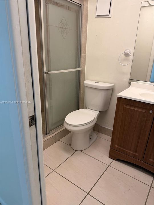 For Sale: $265,000 (2 beds, 2 baths, 965 Square Feet)