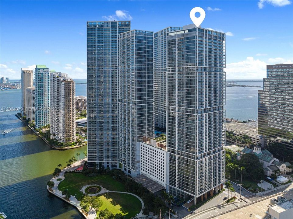 For Sale: $700,000 (1 beds, 1 baths, 790 Square Feet)