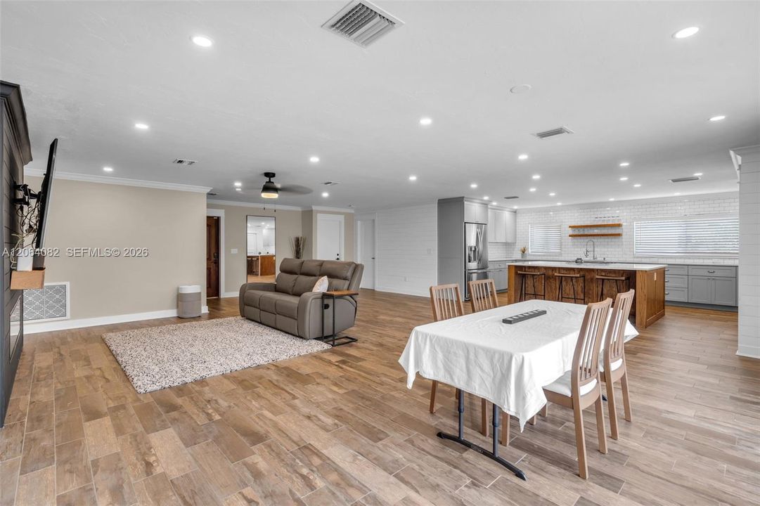 Dining/Living